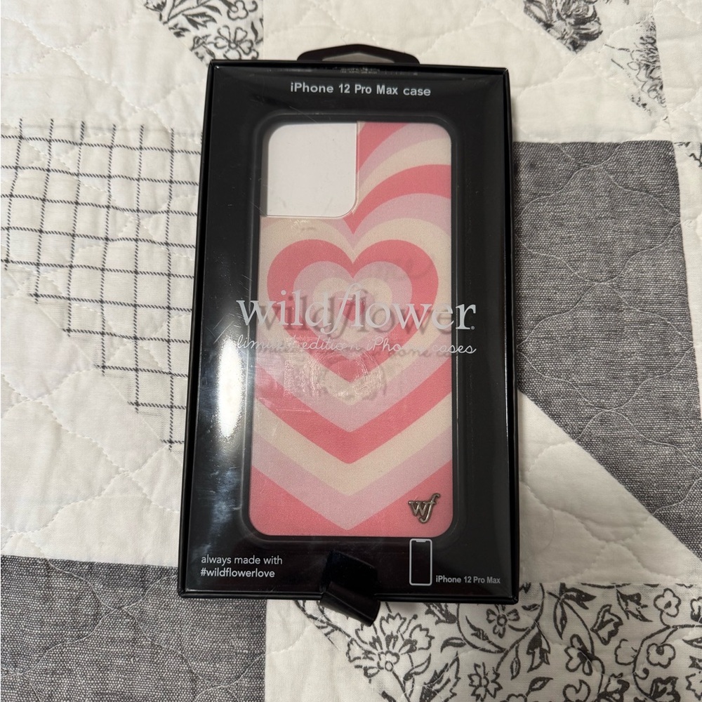 Wildflower Pink Heart Pattern Phone Case